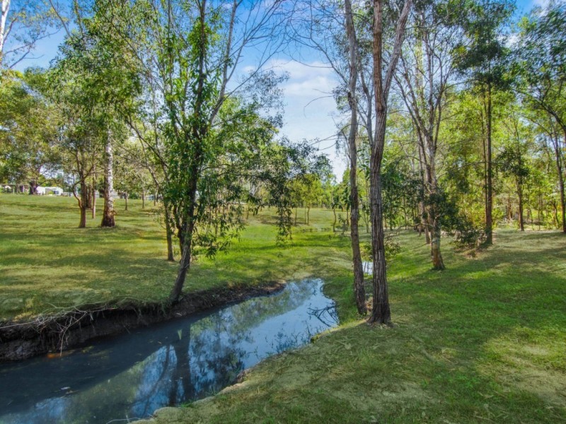 12 Buccan Rd, Buccan QLD 4207