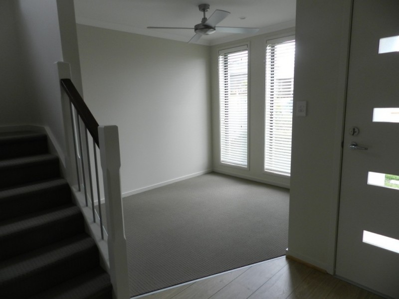 22 Summerhill Crescent, Ormeau Hills QLD 4208