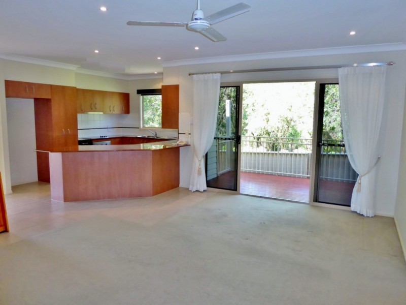 27 Northumberland Avenue, Nerang QLD 4211