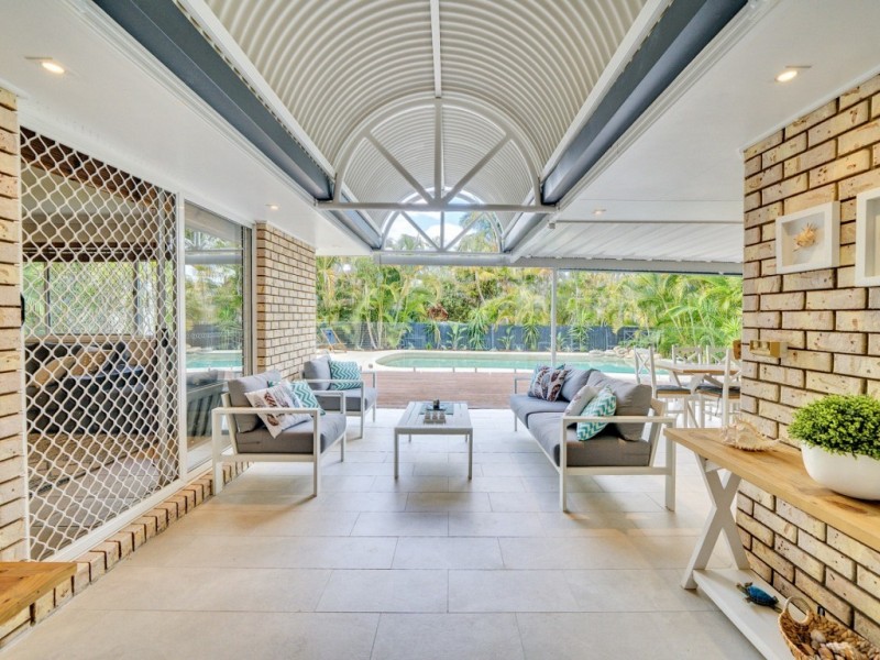 6 Cascade Close, Riverhills QLD 4074