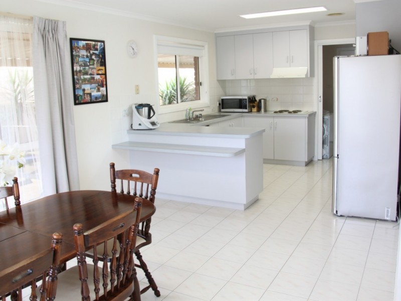 14 Goyne Crescent, Swan Hill VIC 3585