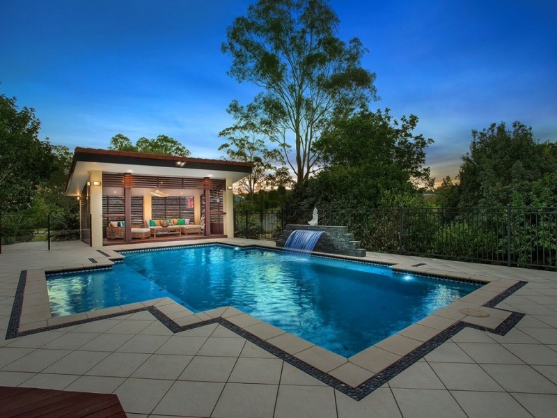 15 Diamantina Circle, Karalee QLD 4306