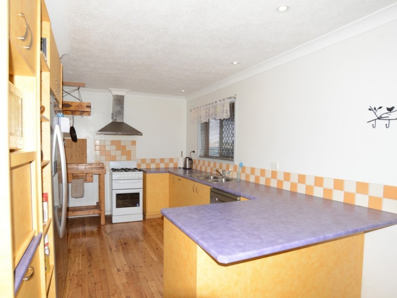 380 Bridge Street, Wilsonton QLD 4350