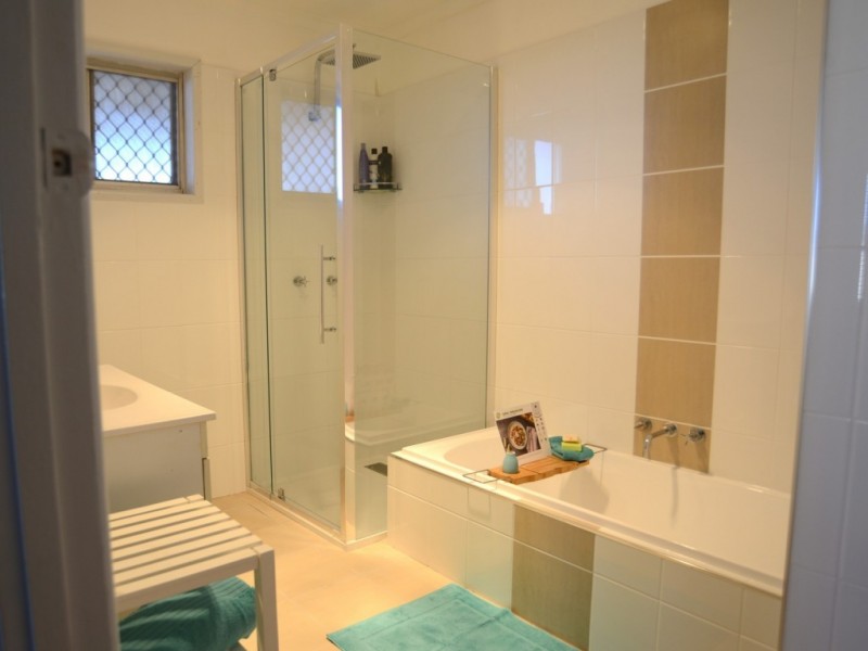 380 Bridge Street, Wilsonton QLD 4350