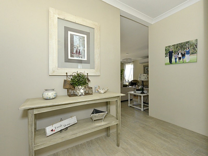 12 Viminea Street, Carramar WA 6031