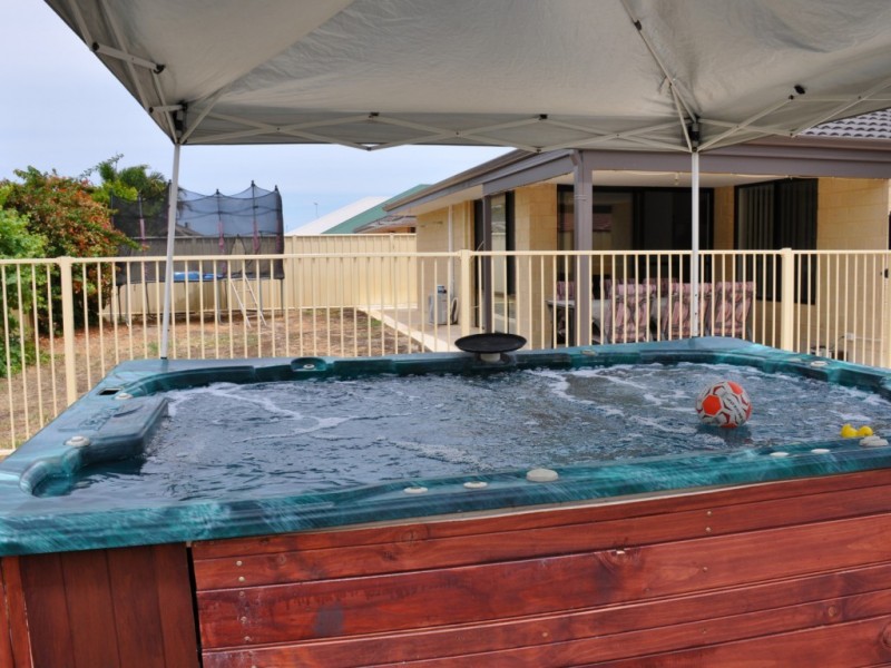 174 Fraser Road North, Canning Vale WA 6155