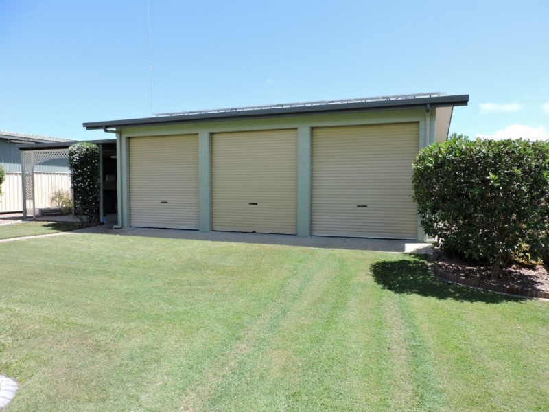 10 Taylor St, Kurrimine Beach QLD 4871