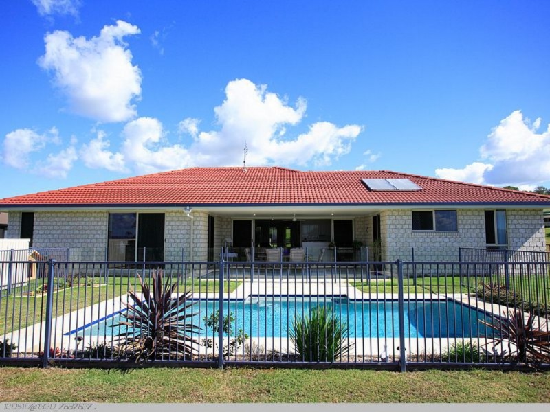 137 Cove Boulevard, River Heads QLD 4655