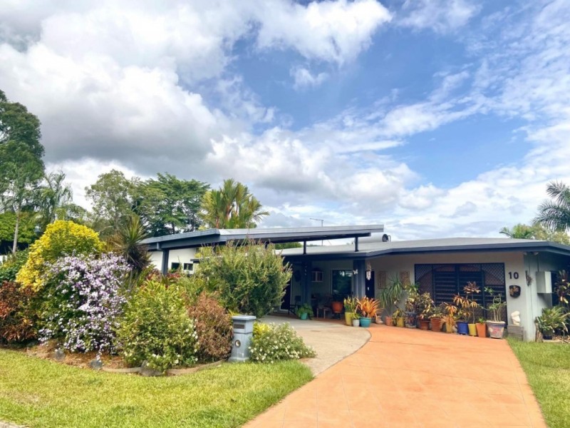 10 Hagen Close, Trinity Beach QLD 4879