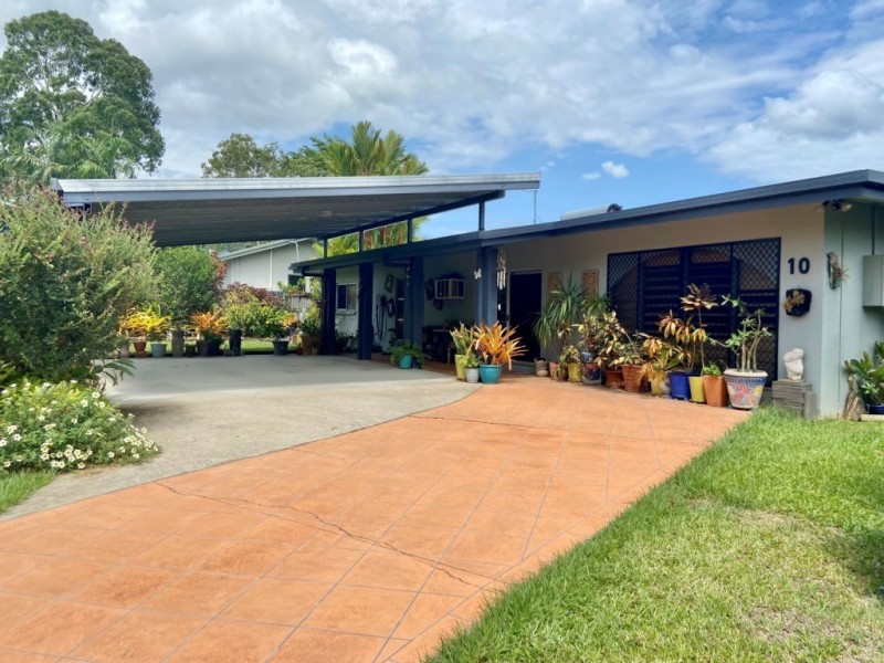 10 Hagen Close, Trinity Beach QLD 4879