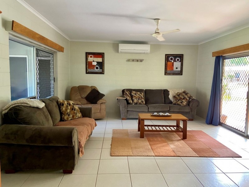 10 Hagen Close, Trinity Beach QLD 4879