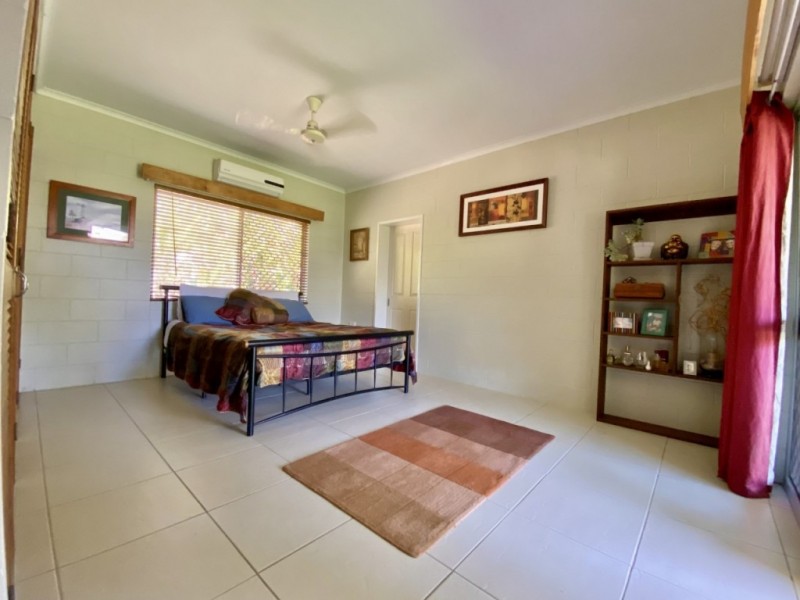 10 Hagen Close, Trinity Beach QLD 4879