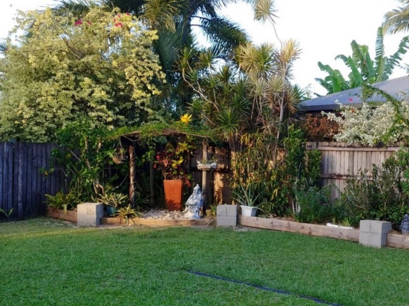 10 Hagen Close, Trinity Beach QLD 4879