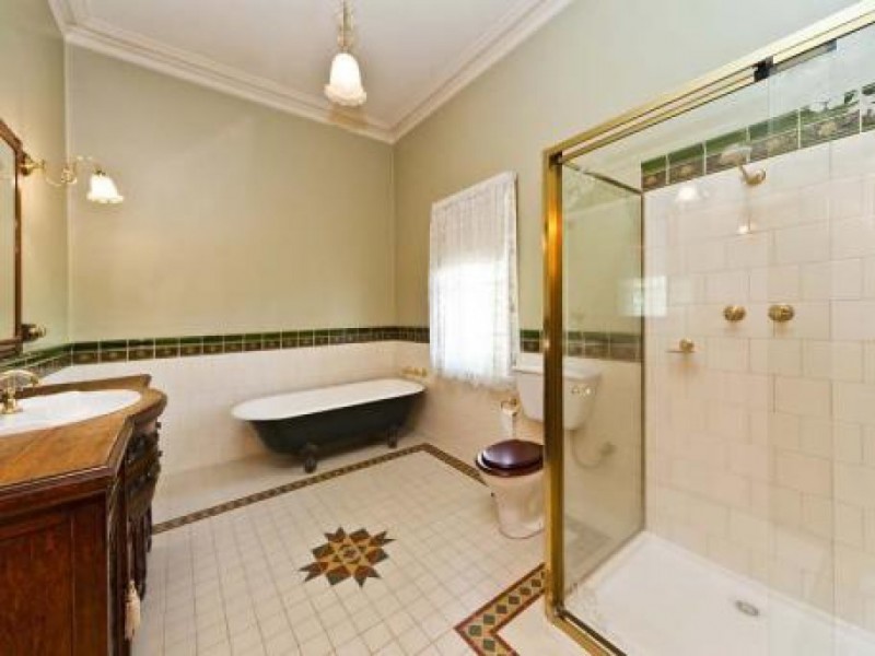 113 Crawford Road, Maylands WA 6051