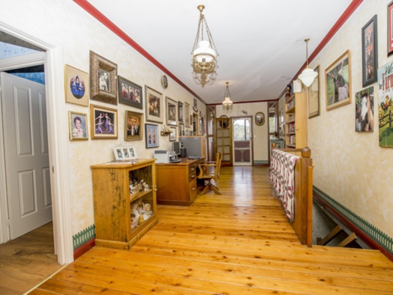 580 Collie River Road, Burekup WA 6227