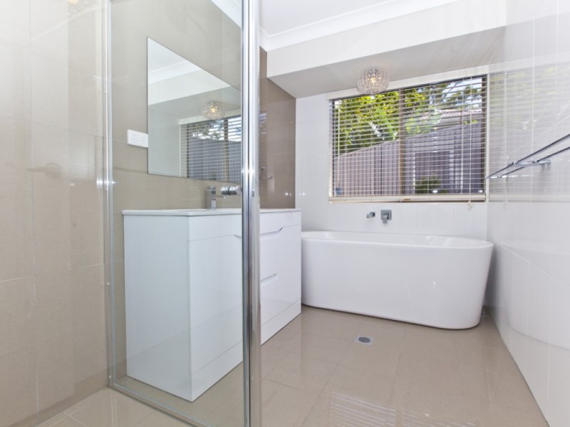 66 Yangoora Crescent, Ashmore QLD 4214