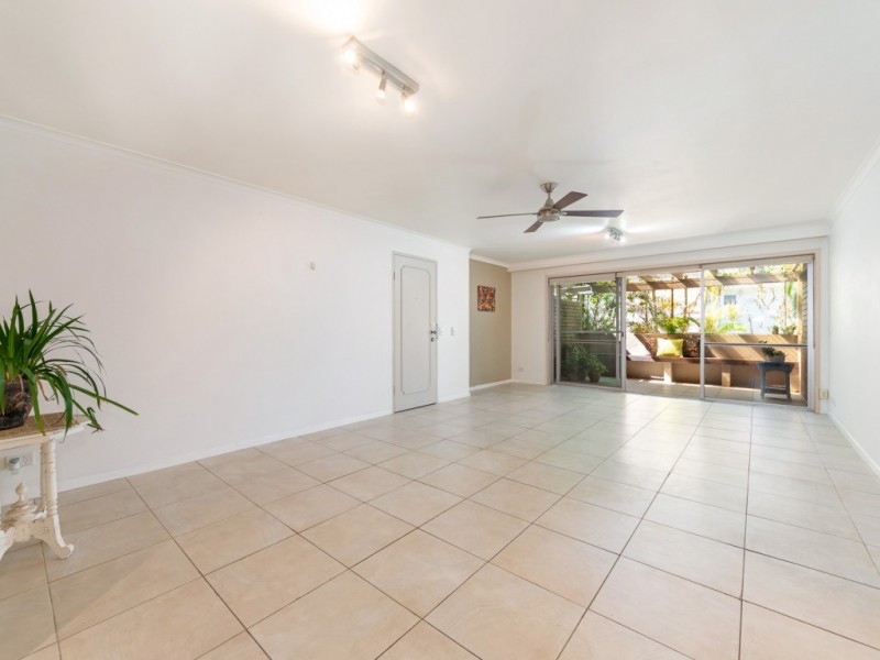 1/27 Monaco Street, Surfers Paradise QLD 4217