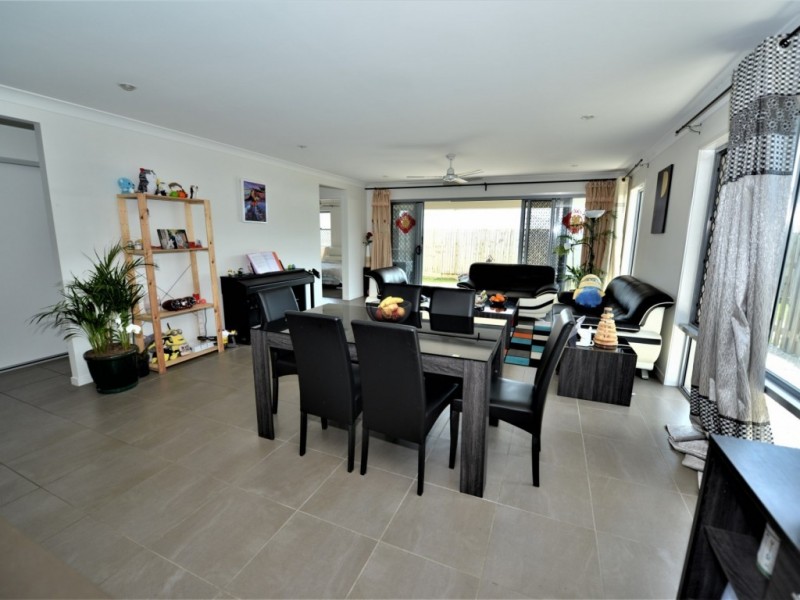 30 Rowe Crescent, Thornlands QLD 4164