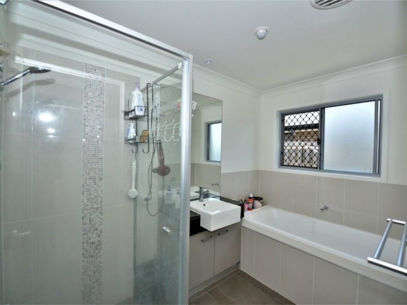 30 Rowe Crescent, Thornlands QLD 4164