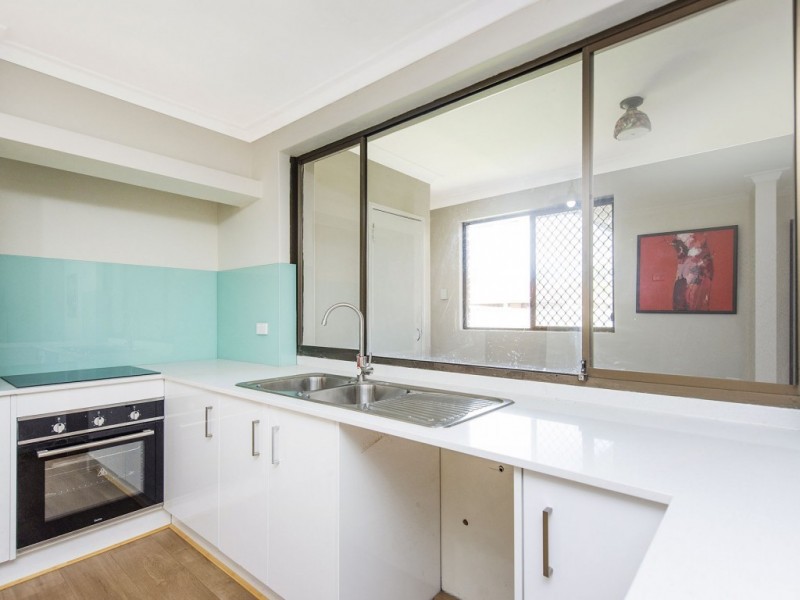 8 Cashel Way, Waterford WA 6152