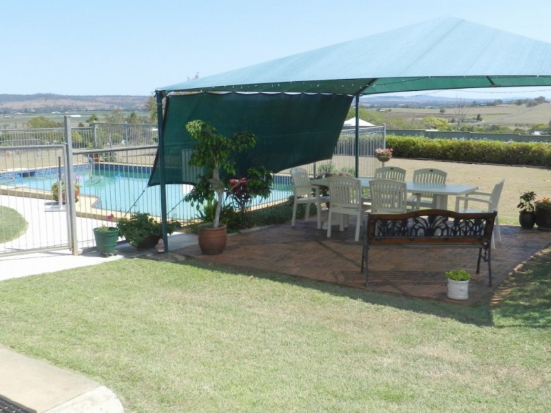 2 Davies Street, Kalbar QLD 4309