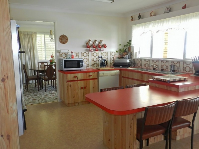 2 Davies Street, Kalbar QLD 4309