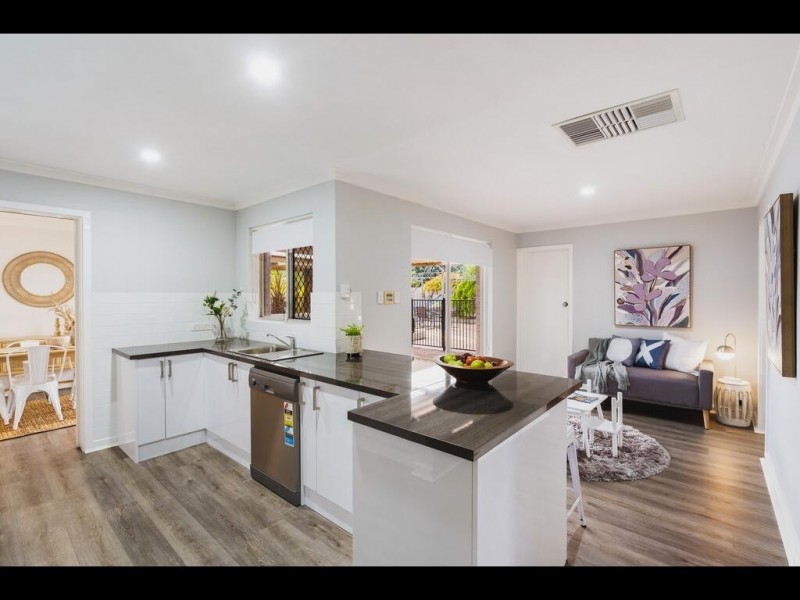 31 Adamson Road, Parmelia WA 6167