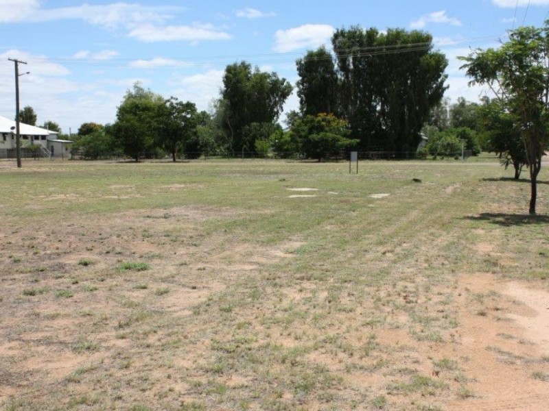 26 Elm Street, Barcaldine QLD 4725