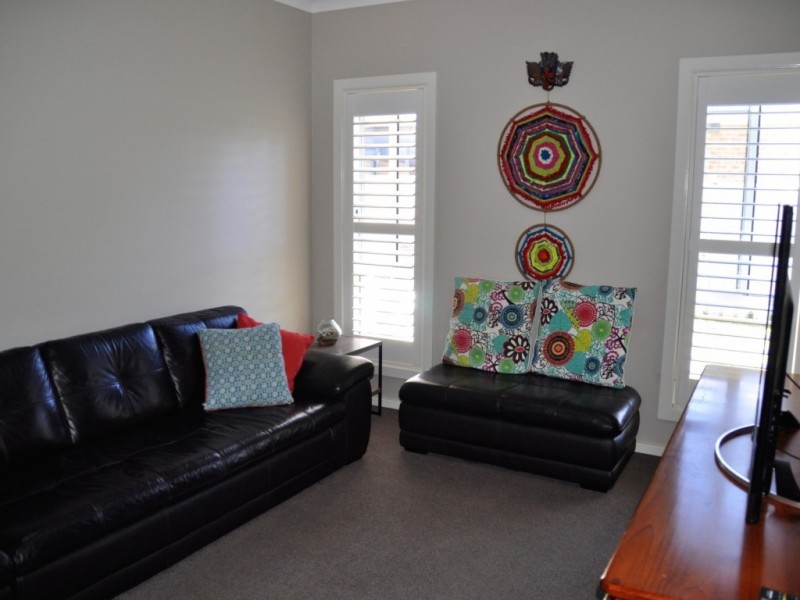 19 Woolabar Drive, Broulee NSW 2537