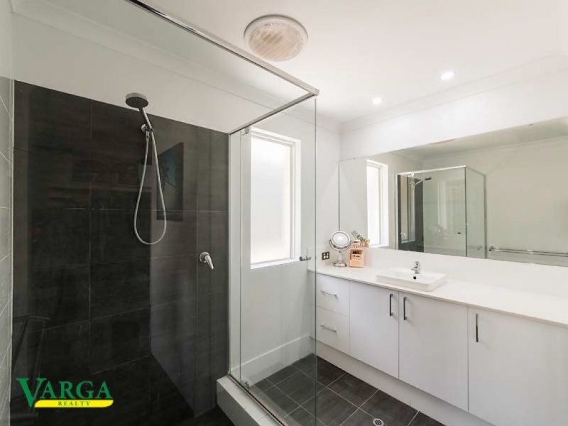 31 Verbania Loop, Beeliar WA 6164