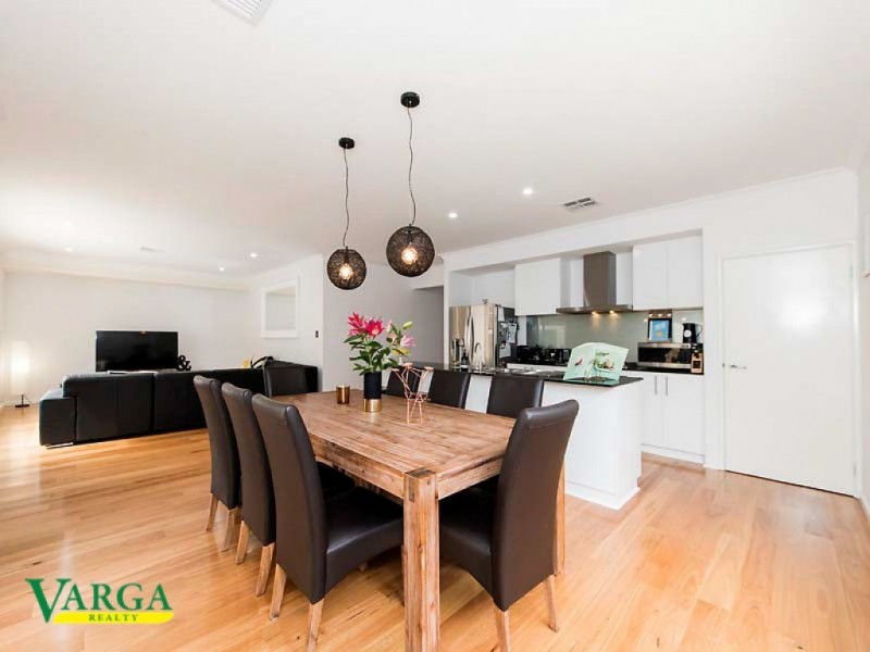 31 Verbania Loop, Beeliar WA 6164