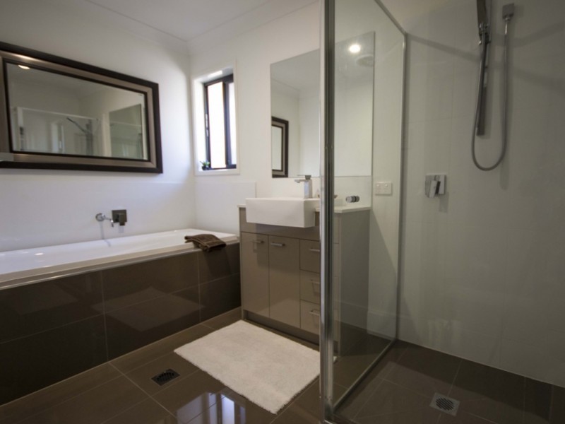 23 Greenvale Crescent, Maudsland QLD 4210