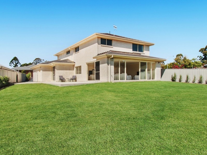 3 Banool Circuit, Bomaderry NSW 2541