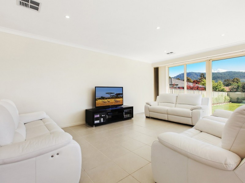 3 Banool Circuit, Bomaderry NSW 2541