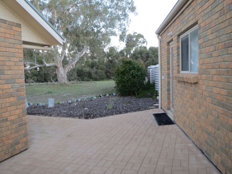 9 Martins Road, Naracoorte SA 5271