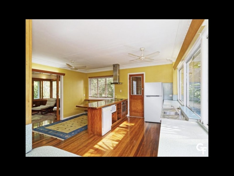 7 Jenkinson Street, Indooroopilly QLD 4068