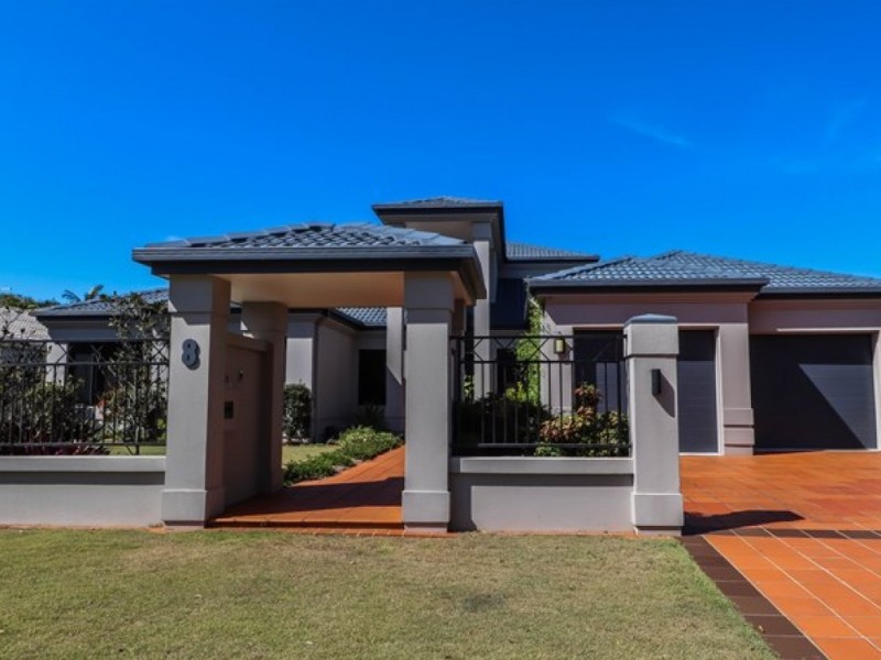 8 Pryor Street, Ormiston QLD 4160