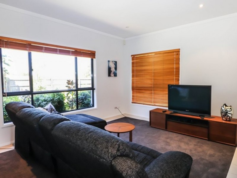 8 Pryor Street, Ormiston QLD 4160