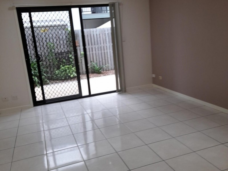 24/654 Esplanade, Urangan QLD 4655