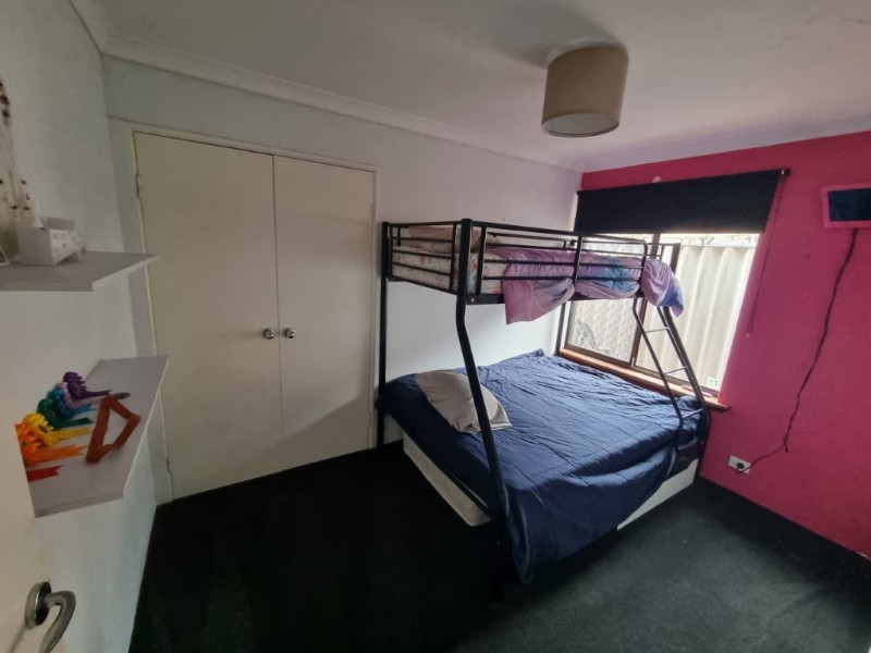 2 Vanguard Crt, Port Kennedy WA 6172