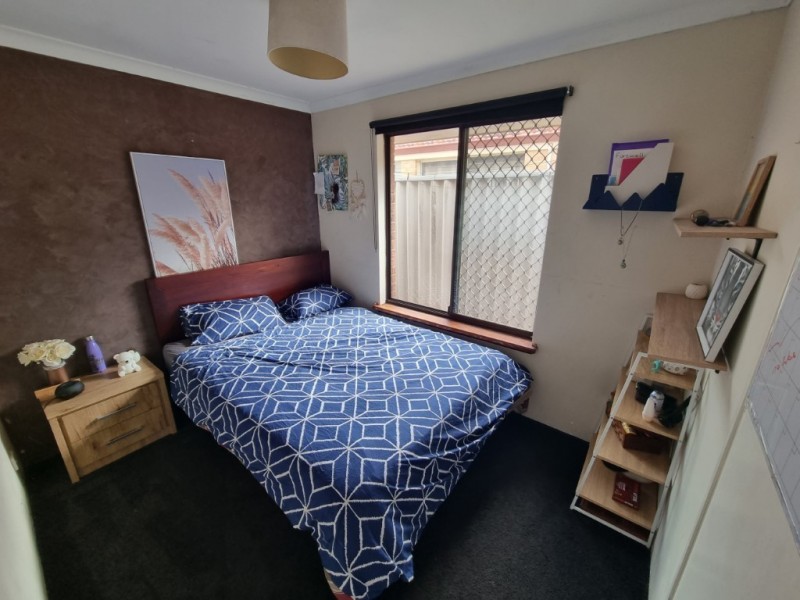 2 Vanguard Crt, Port Kennedy WA 6172