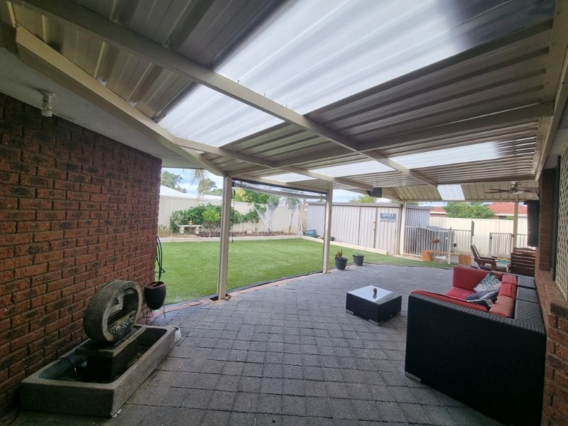 2 Vanguard Crt, Port Kennedy WA 6172