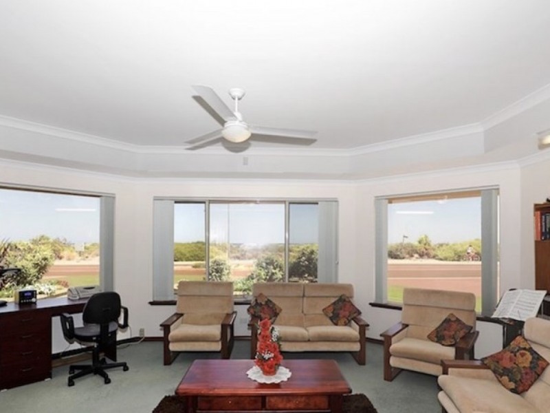 154 Foreshore Drive, Singleton WA 6175