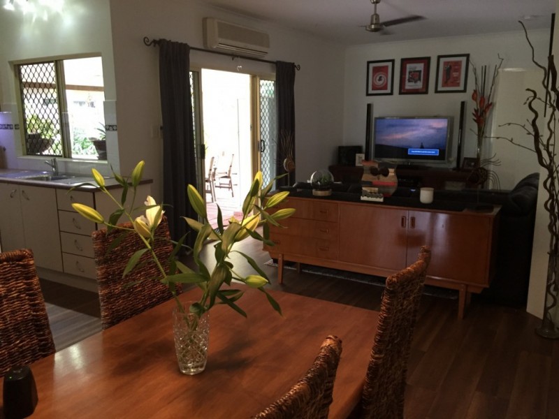 11 Caneland Court, Redlynch QLD 4870