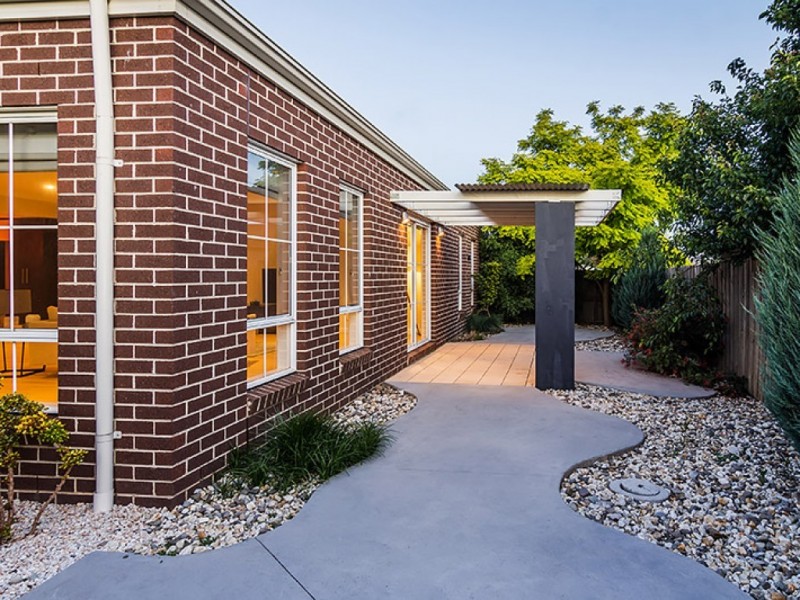 15 Devaney Avenue, Lynbrook VIC 3975