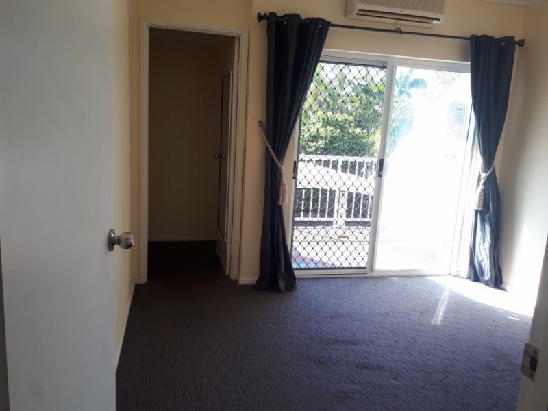 2/25-27 Fairweather Street, Yorkeys Knob QLD 4878