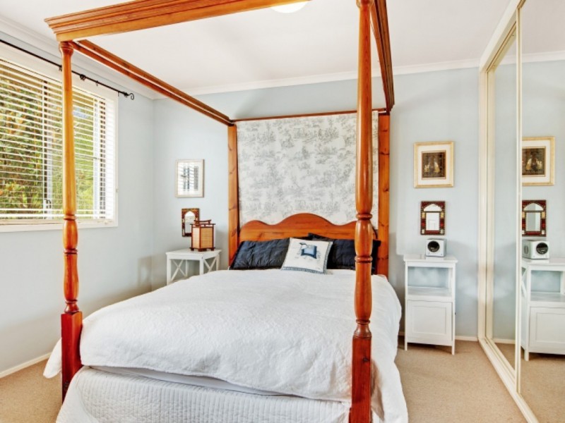 18 Anniversary Place, Tuggerah NSW 2259