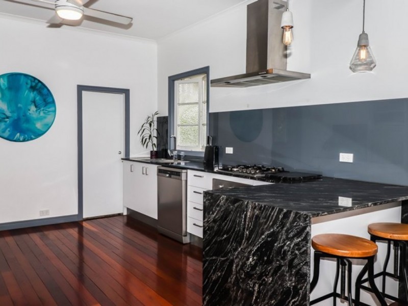 54 Pear Street, Greenslopes QLD 4120