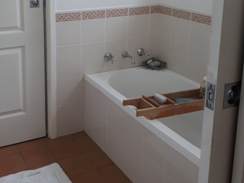 16 Sunshine Bay Road, Sunshine Bay NSW 2536