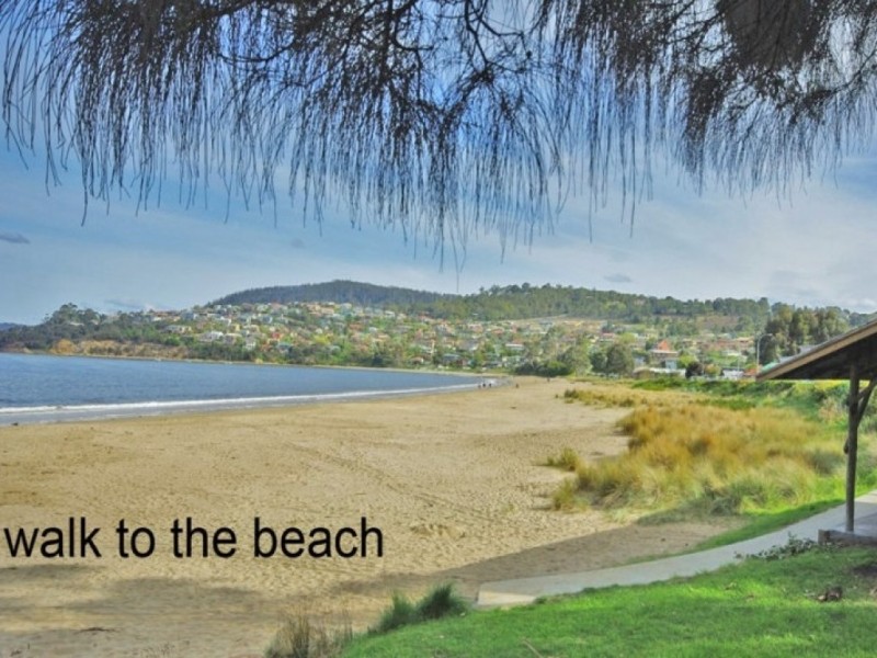 33 Blowhole Road, Blackmans Bay TAS 7052
